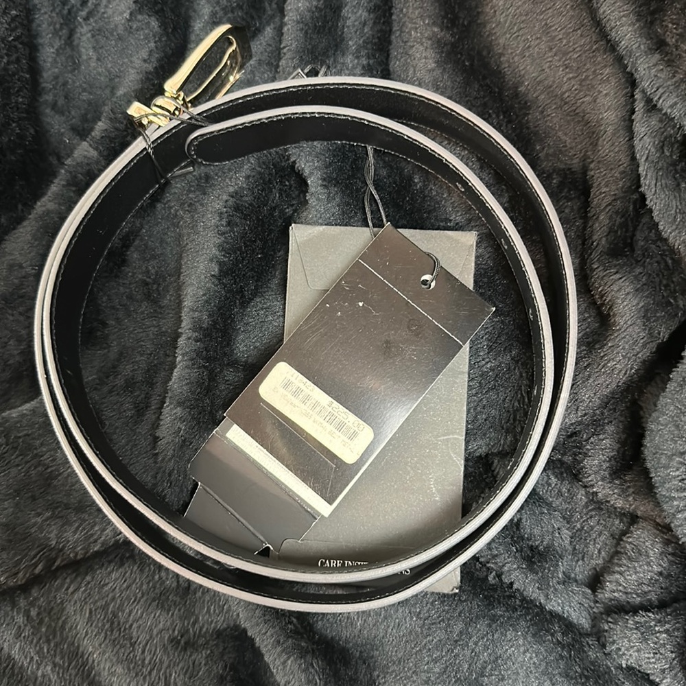 Emporio Armani genuine leather grey belt. Size 46. NWT with flaws.